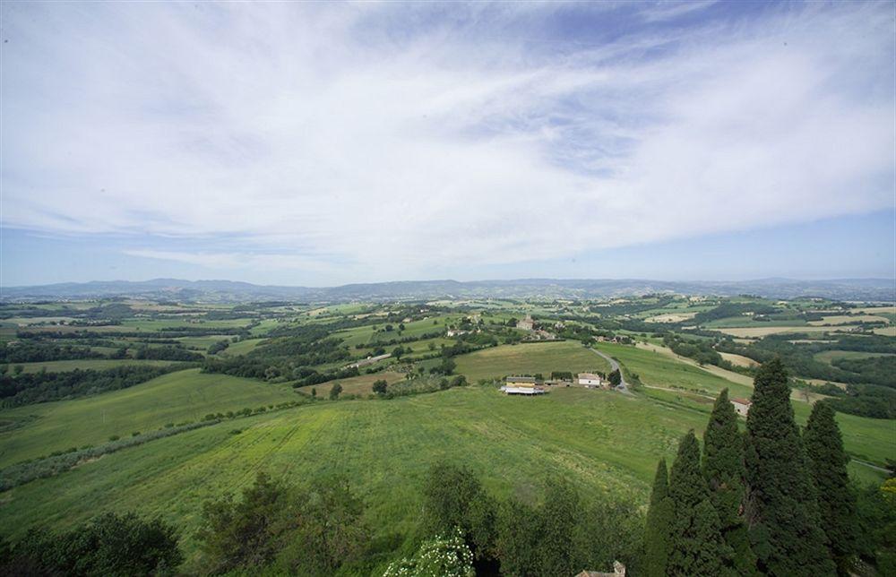 Torre Almonte Aparthotel Todi Luaran gambar