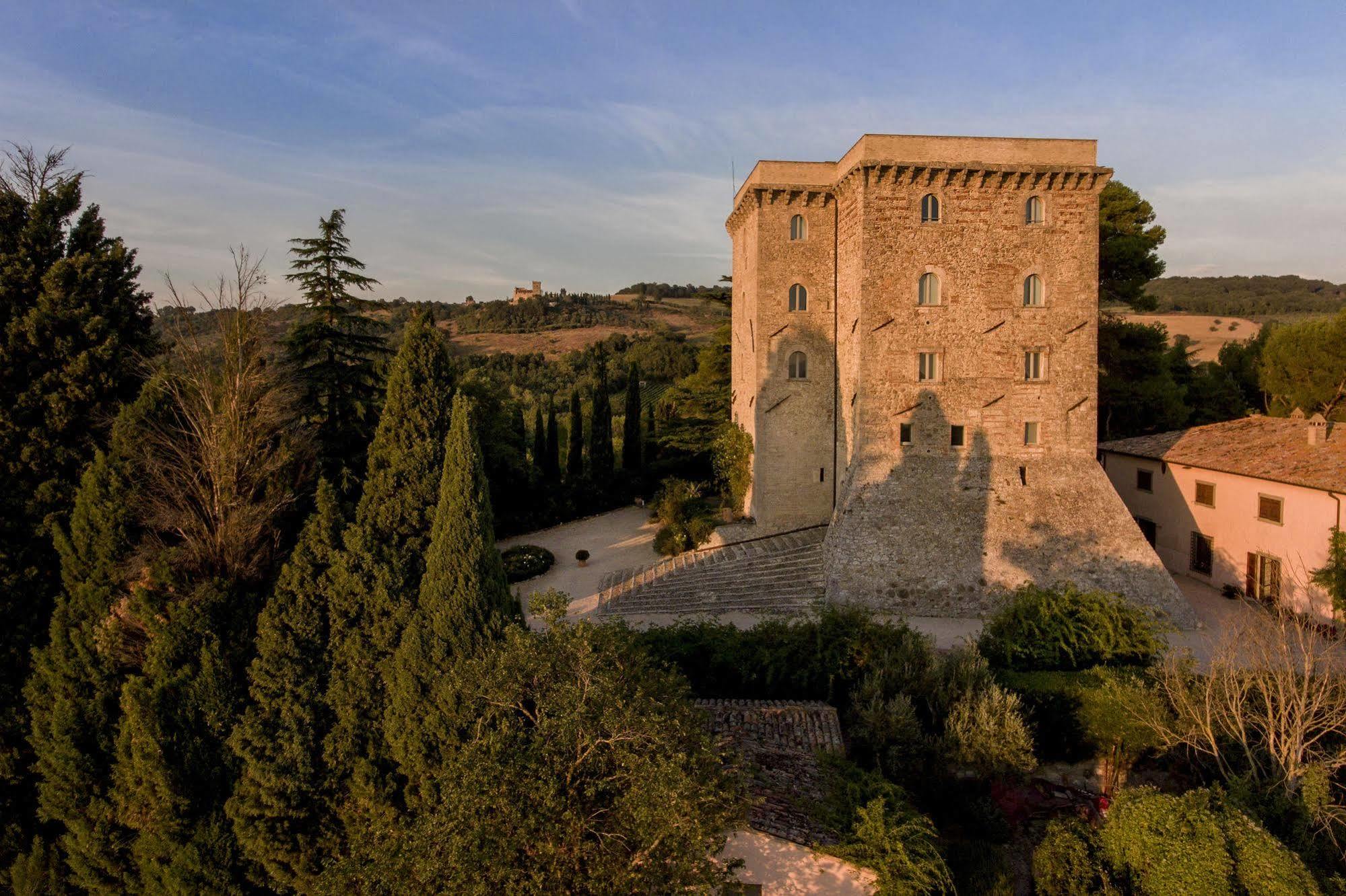 Torre Almonte Aparthotel Todi Luaran gambar