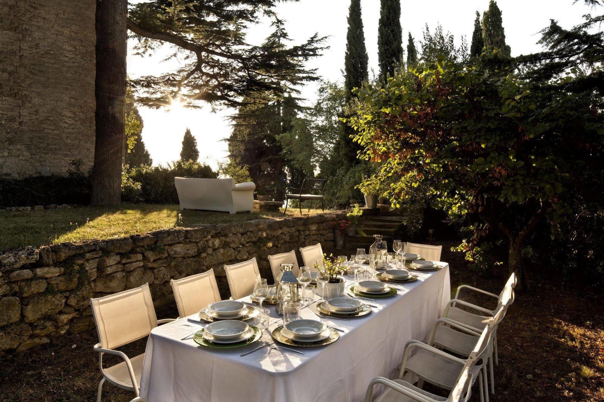 Torre Almonte Aparthotel Todi Luaran gambar