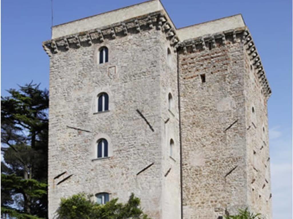 Torre Almonte Aparthotel Todi Luaran gambar