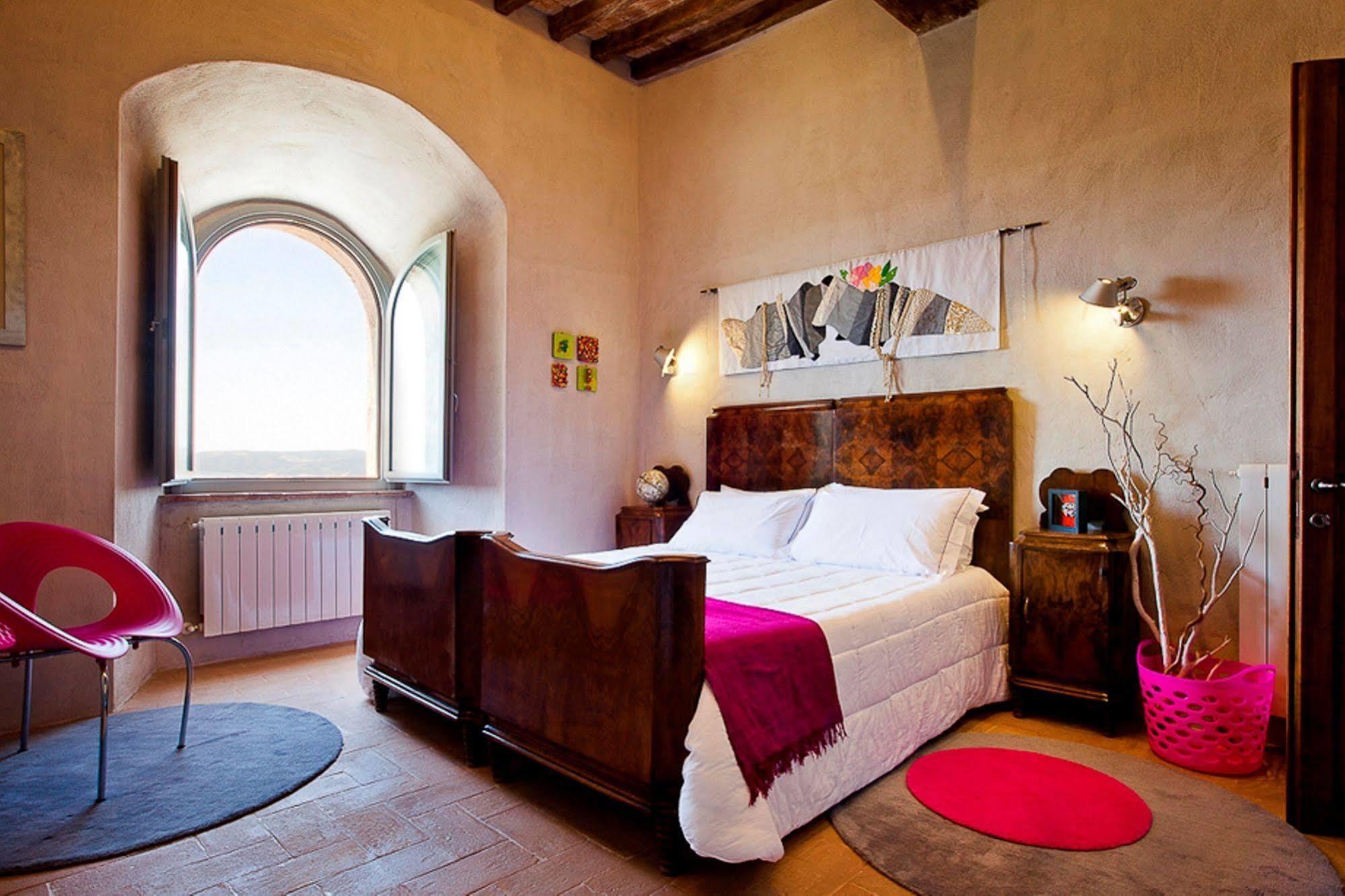 Torre Almonte Aparthotel Todi Luaran gambar