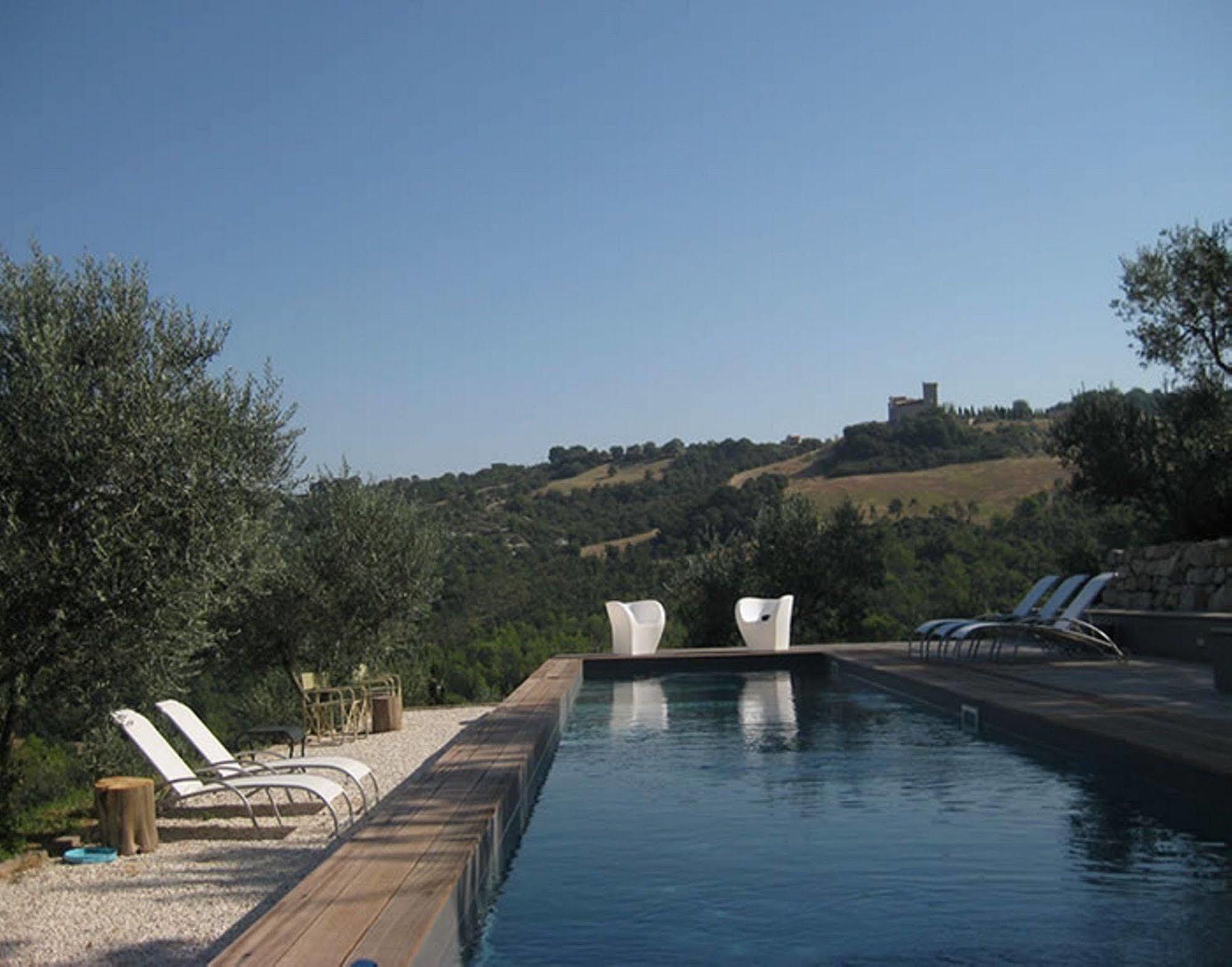Torre Almonte Aparthotel Todi Luaran gambar